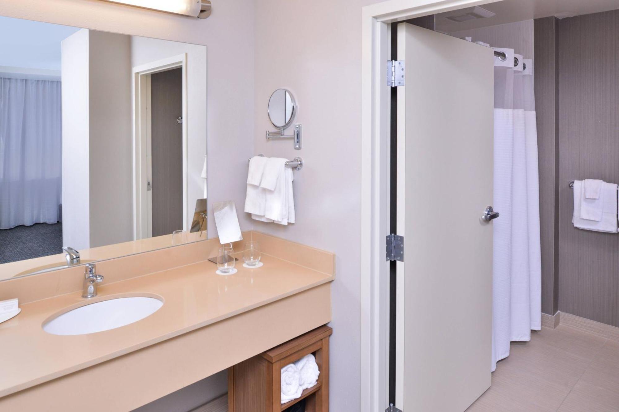 Courtyard By Marriott Columbus Grove City Extérieur photo